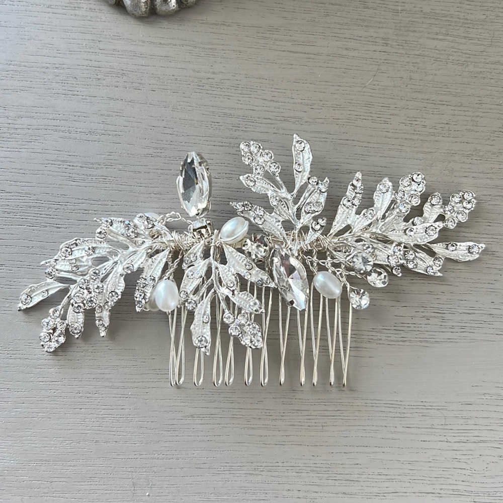 Bridal hair piece